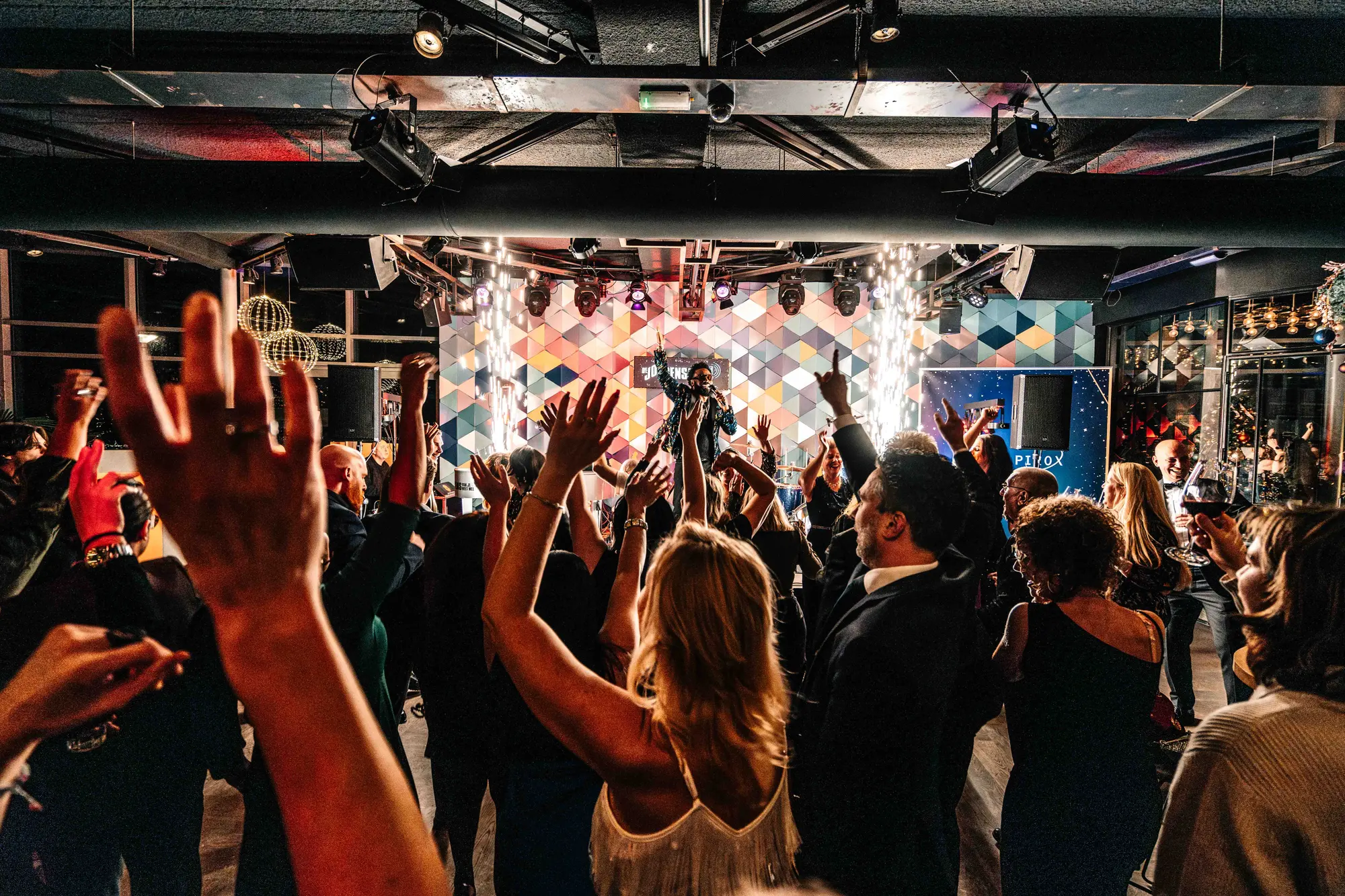 Kerstfeest in het Boathouse voor Fresh 'n Rebel