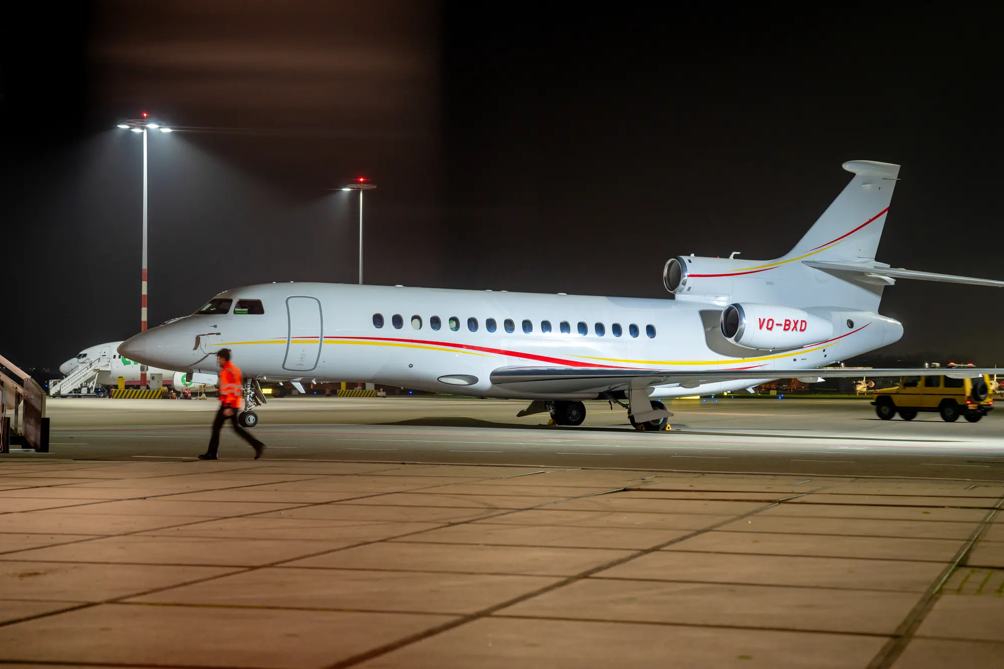 Shell: Jubilarissendiner in de hangar